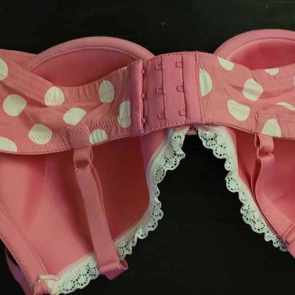 Size 38 DD & 38 D push-up bra - Picture 2 of 3